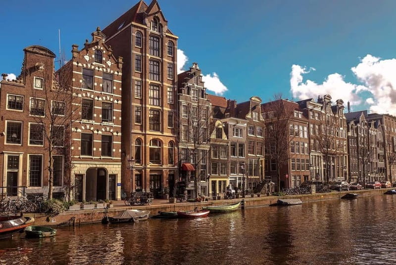 Amsterdam canal cruise with culinary burger or cheese & wine - Key things you’ll like on this canal dinner cruise