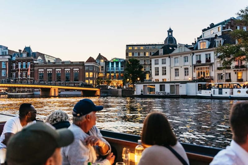 Amsterdam: Cozy Cheese & Wine Cruise Tasting Experience - The Captain and Host: Funny Stories That Keep the Cruise Moving