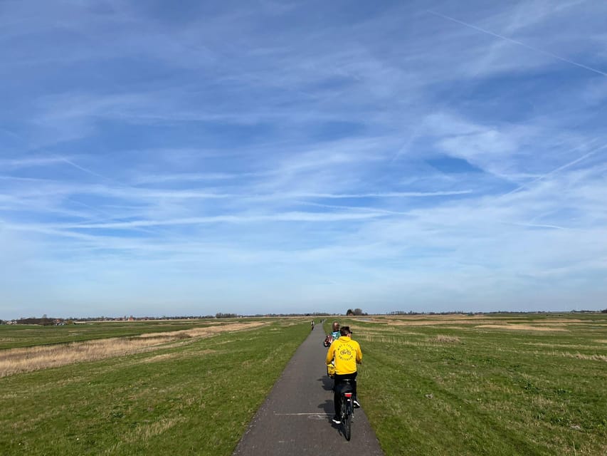 Amsterdam: Dutch Countryside E-Bike with Cheese & Clogs - How hard is the ride really? Wind, comfort, and battery habits