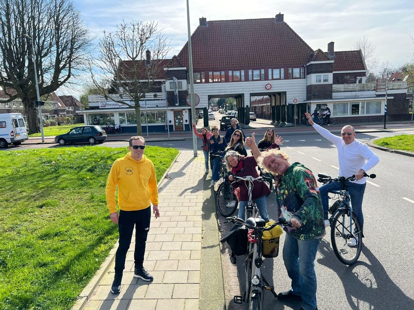 Amsterdam: Dutch Countryside E-Bike with Cheese & Clogs - Who should book this and who should skip it