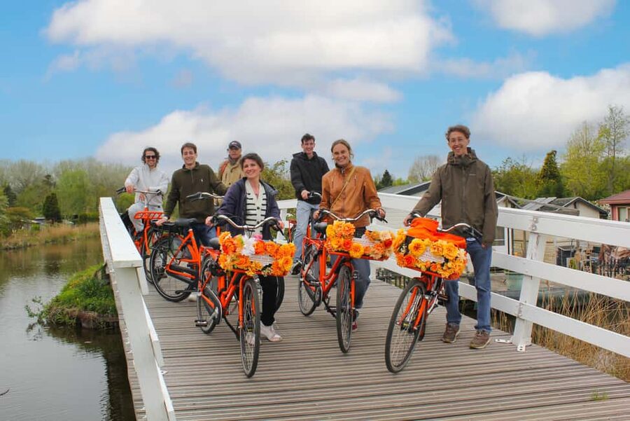 Amsterdam: E-Bike, Cheese, Windmill & Countryside Tour - The Ride Along Nieuwendammerdijk: Where the Views Feel Big