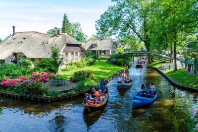 Amsterdam: Giethoorn Tour Scenic Cruise, Cheese & Free Time - The luxury coach ride: why it’s not just a transfer
