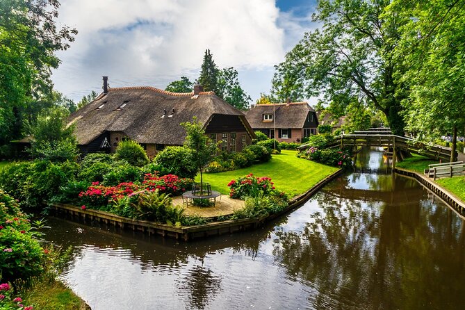 Amsterdam: Giethoorn Tour Scenic Cruise, Cheese & Free Time - Spending your free time well: how to use your three hours without rushing