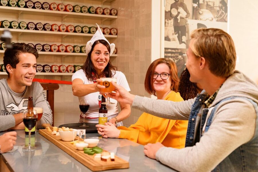 Amsterdam: Premium Henri Willig Cheese Tasting Experience - The 10% Discount: A Smart Way to Leave With Take-Home Cheese