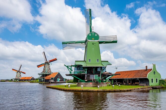 Amsterdam: Windmills, Cheese and Volendam Tour with Video Guide - Who this tour is best for (and who should consider something else)