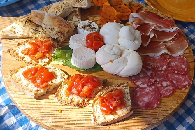 Authentic Farm Tour with Pizza, Cheese, Wine & Limoncello Tasting - Olive oil lesson: tasting that makes the production “click”