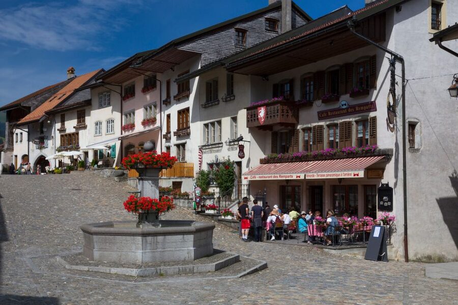 Bern: Gruyères Cheese and Cailler Chocolate Tasting Tour - Timing through a long day: how to pace cheese, castle, and chocolate