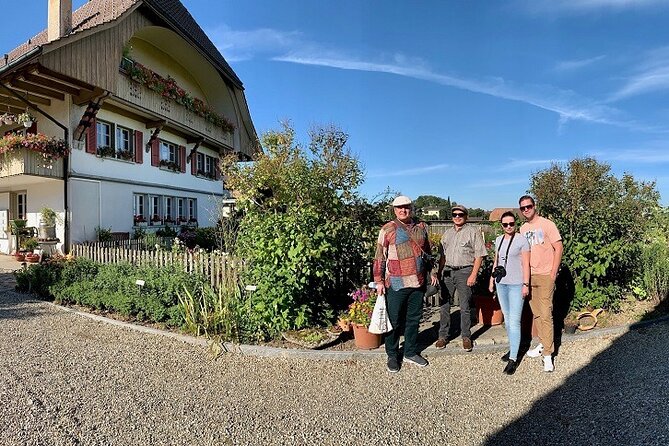 Bern Small-Group Day Trip from Zurich Including Cheese Tasting - Bern Old Town with a guide, plus real time to wander