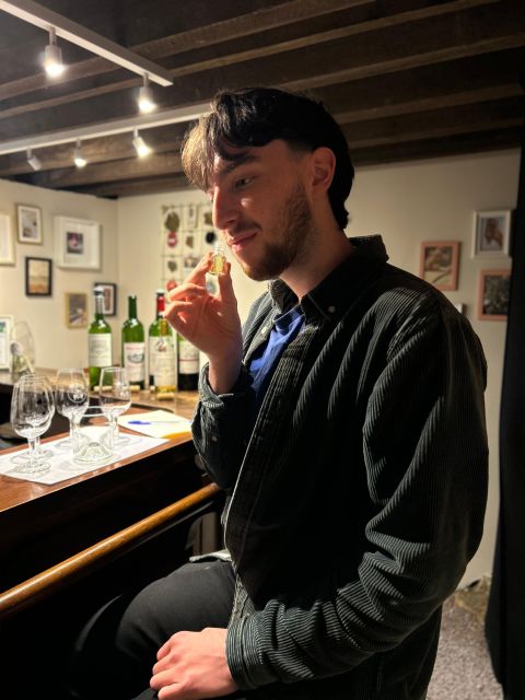 Bordeaux wines : tasting with 4 white wines and cheeses - Bordeaux in miniature: what you’re really paying for