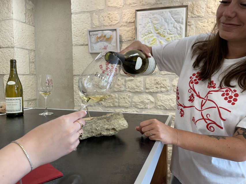 Chablis Wine and Cheese Pairings Clotilde Davenne - Boutique Clotilde Davenne in Chablis: a 45-minute stop that teaches fast