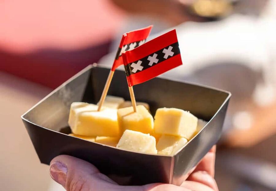 CHEESE AND DRINKS TOUR: A TASTE OF AMSTERDAM ON THE CANALS - Live Guide Stories (and Real-World Humor on Board)