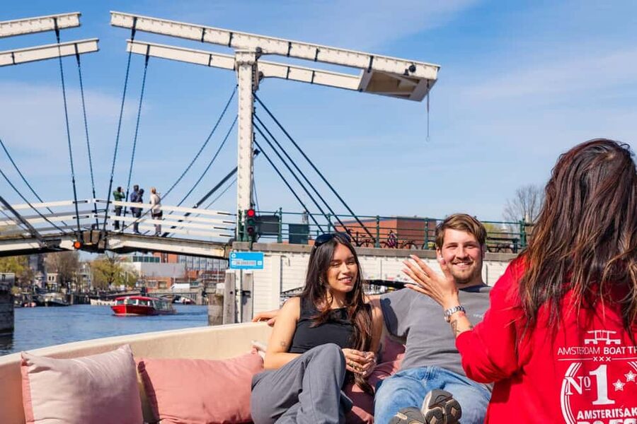 CHEESE AND DRINKS TOUR: A TASTE OF AMSTERDAM ON THE CANALS - Where You Start: Oudezijds Voorburgwal at the Dock