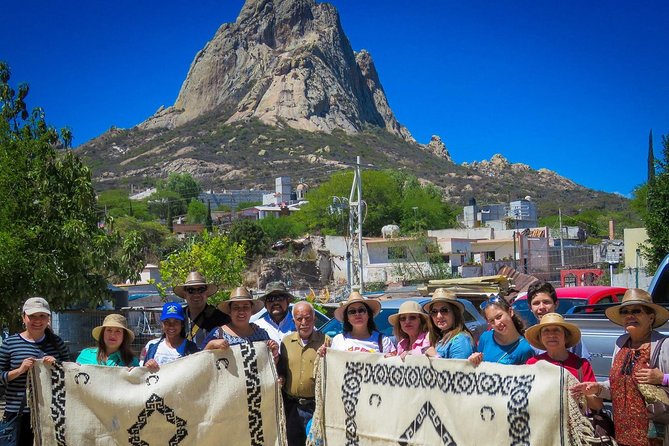 Cheese and Wine Route with 2 Towns, starting from Querétaro - Stop 5: Bernal Magic Town, monolith photos, and shopping time