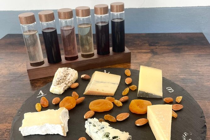 Cheese and Wine Tasting Platter in Saint Martin - Small group size: easier conversation, friendlier vibe