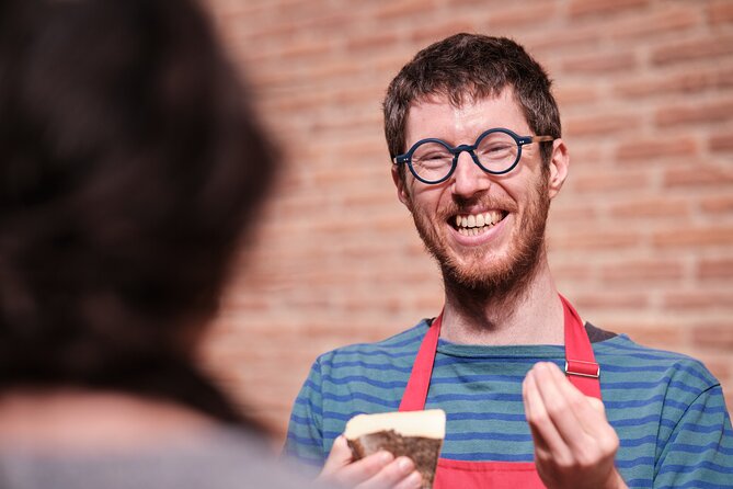 Cheese food-tour through downtown Toulouse - A 3-hour Toulouse cheese walk that mixes tasting and city clues