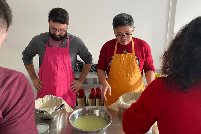 Cheese making workshop next to De Hallen, heart of Amsterdam - Stop 2: Ten Katemarkt as a quick local color note