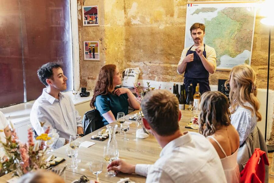Cheese & Wine Tasting in Montmartre with Local Cheesemonger - Cheesemaking Secrets You Can Actually Explain Back at Dinner