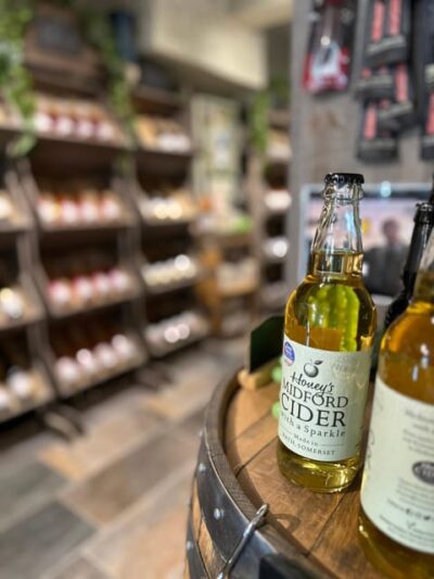 City of Bath: British Wine and Cheese Tasting Experience - What’s included: 3 glasses of English wine and 3 award-winning cheeses