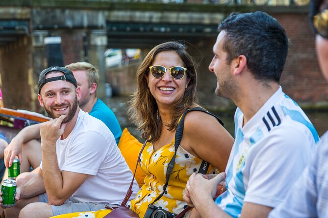Classic Salonboat Tour in Amsterdam Including Cheese and Wine - Jordaan and Prinsengracht: where the city feels lived-in