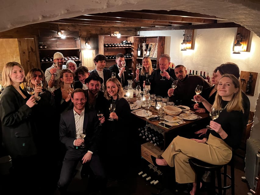 Cologne-Nippes: Gourmet wine tasting with cheese platter - Where Le Caveau in Cologne-Nippes fits into a great night out