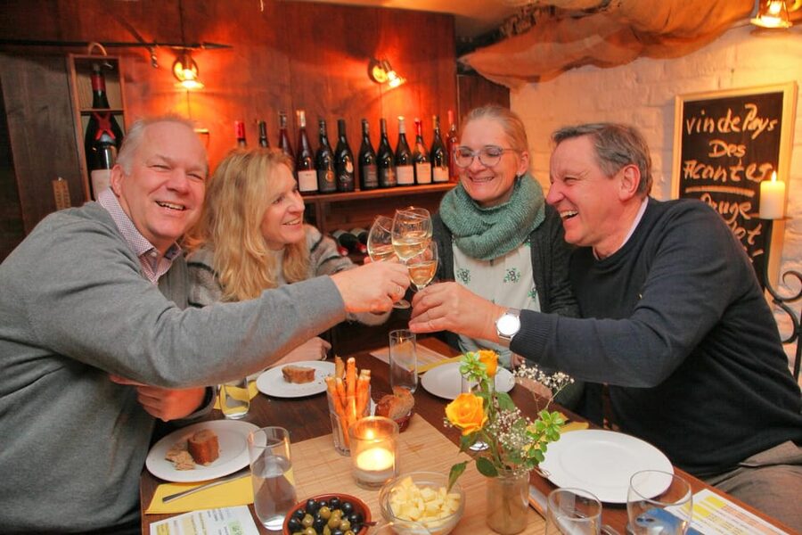 Cologne-Nippes: Gourmet wine tasting with cheese platter - Should you book the Cologne-Nippes gourmet wine tasting?