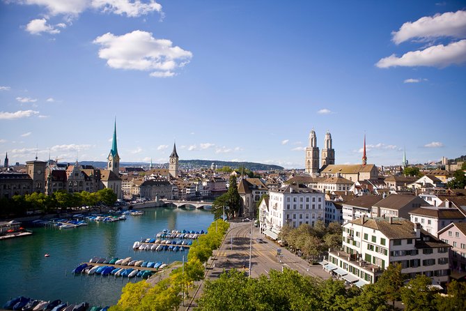 Culinary Tour from Zurich with Traditional Swiss Cheese Fondue Dinner - Zurich Sihlquai to the mountains: how the tour moves