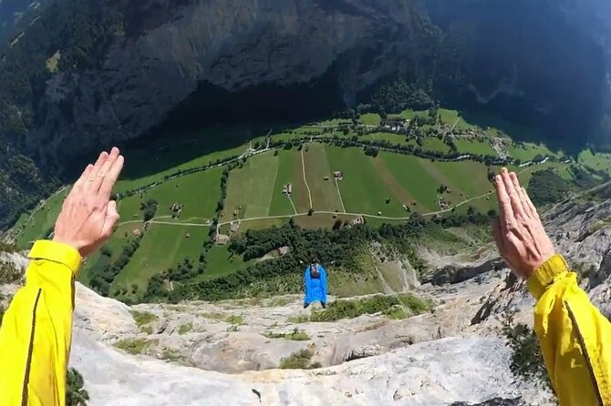 Discover Lauterbrunnen with CHEESE & CHOCOLATE - Who should book this Lauterbrunnen cheese-and-waterfall tour