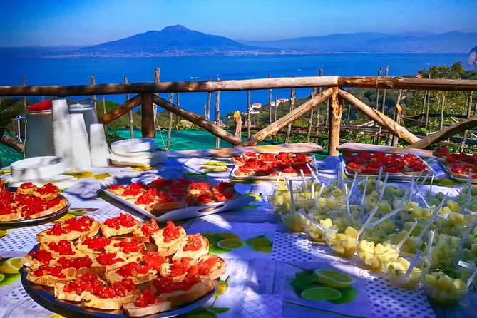 Discover Sorrento with food tasting and walking Tour - The walk itself: history you can taste