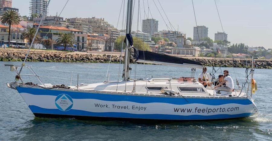 Douro River Cruise with Cheese & Tonic Porto in a Sailboat - Port Tonic and cheese/snacks: a tasting that works on a moving boat