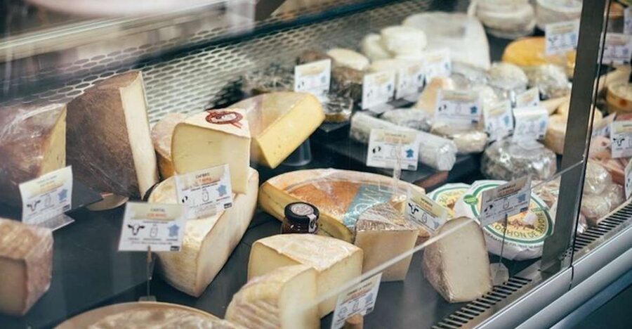 Edinburgh: Cheese Crawl with Local Guide - What makes this Edinburgh cheese crawl feel different
