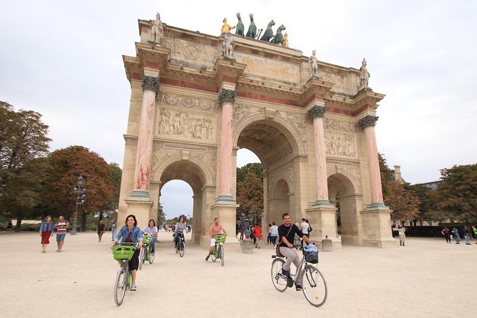 First Day Bike Tour, Top Sights, hidden gems, Wine&Cheese picnic - The wine-and-cheese picnic: why it’s more than a food stop
