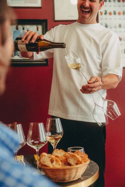 French wine & Champagne & cheese tasting - back on GYG! - What you taste in 2 hours: 1 Champagne and 6 total pours of French wine