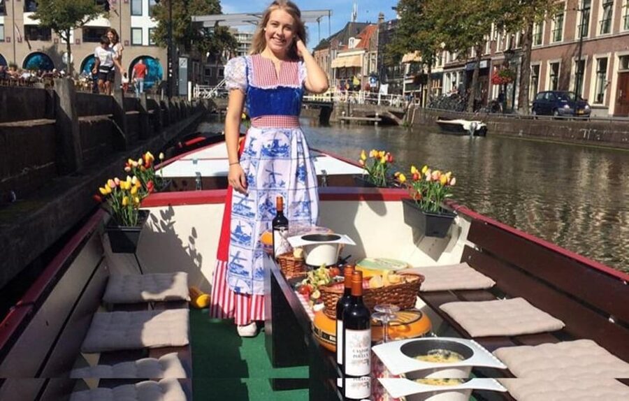 From Amsterdam; Alkmaar Cheese market & Zaanse Schans - Who this tour suits best (and who might pass)