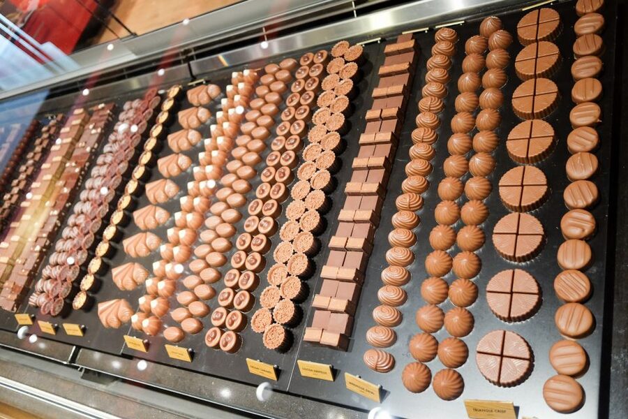 From Geneva: Gruyères Cheese & Chocolate Full-Day Trip - La Maison du Gruyère: Le Gruyère AOP and the real math of cheese