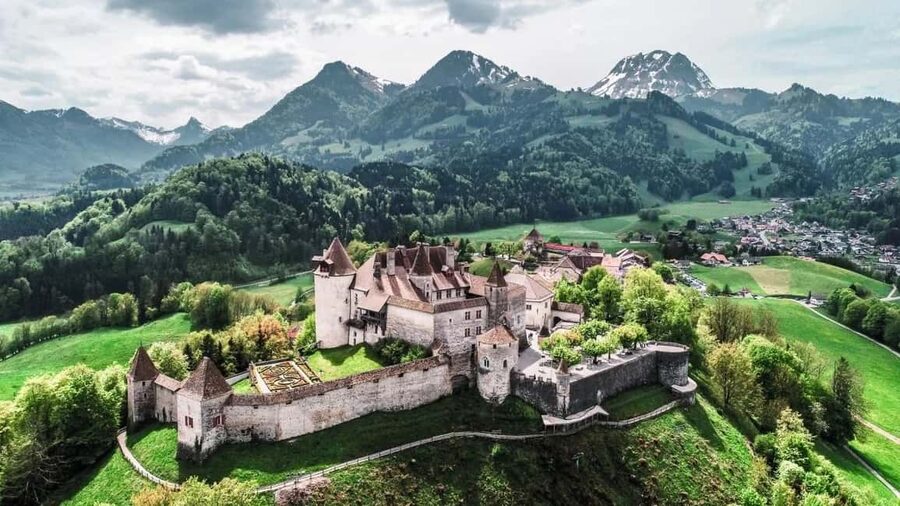 From Lausanne: Gruyères Tour with Chocolate & Cheese Tasting - How This 8.5-Hour Gruyères Day Works From Lausanne