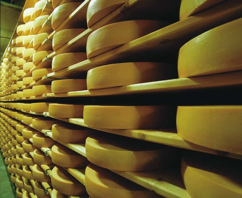 From Lausanne: Gruyères Tour with Train, Chocolate & Cheese - Meeting in Lausanne and Getting on Track Fast