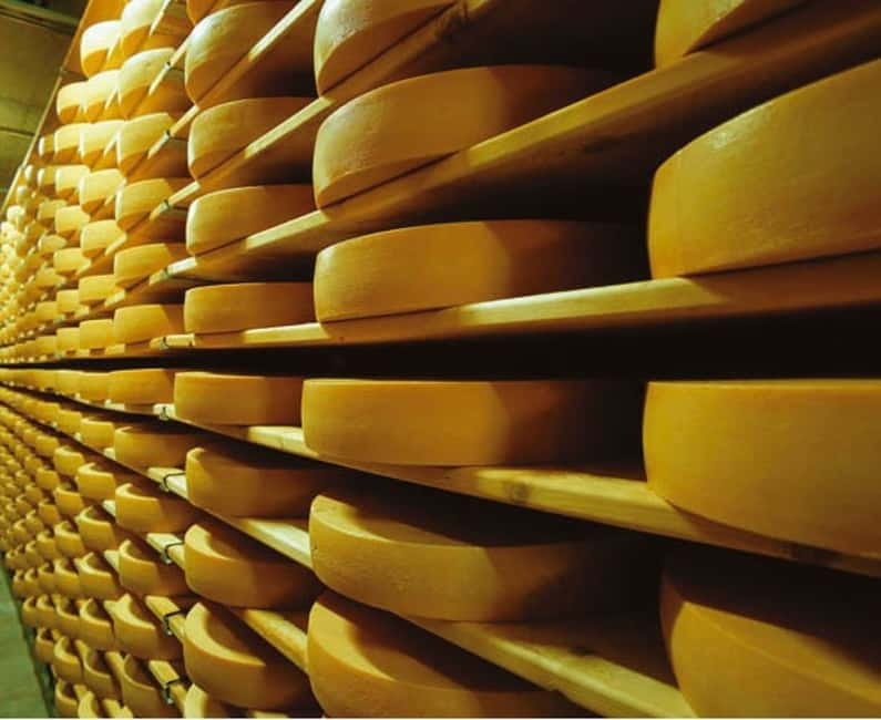 Geneva: Gruyères Tour with Chocolate, Cheese & Golden Train - Why this Geneva to Gruyères day trip works so well