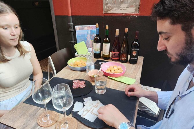 Genoa: 5 Ligurian Wines with Pesto, Focaccia & Cheese Tasting - Where You Start: Via di Ravecca and the Columbus Neighborhood