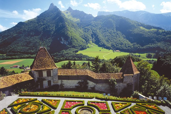 Gruyères Tour from Geneva With Train, Chocolate and Cheese - Getting the Most Out of Gruyères: Simple Tips That Pay Off