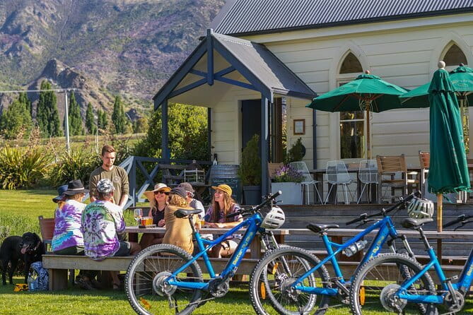 Guided Tour with Cheese & Wine Pairing - Price and value for a South Island food stop