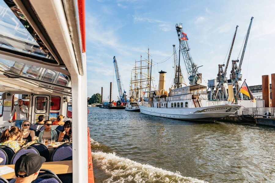 Hamburg: Harbor Cruise with Wine and Cheese - Logistics that matter: finding the ticket office and getting on time