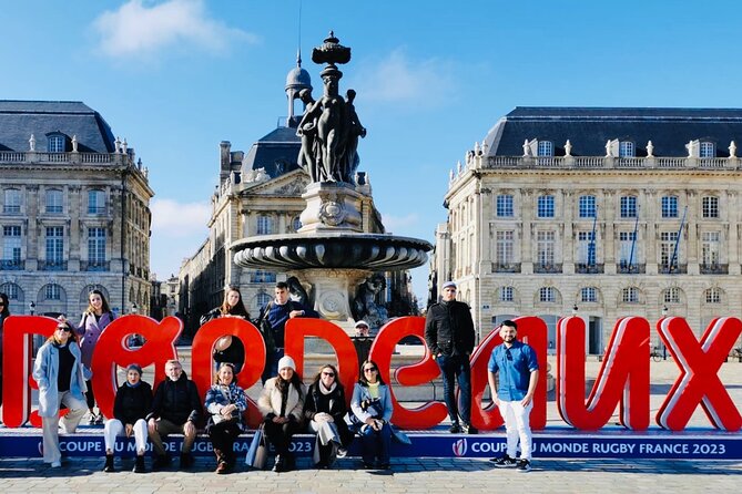 Highlights of Bordeaux Walking Tour + Wine & Cheese Tasting - Place du Parlement: a square that doubles as a meal plan