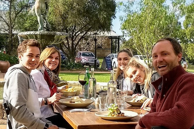 Hunter Valley wine and cheese starting from the Hunter region - Botanical Gardens and Wildlife Park: Add-On Variety for a Long Day