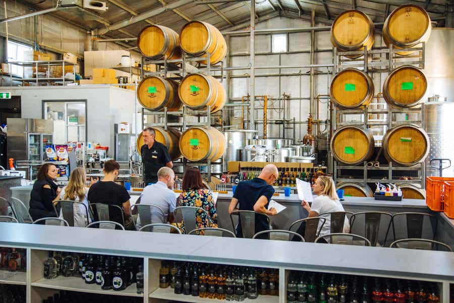 Hunter Valley: Wine, Spirits, and Cheese Tour with Lunch - Hunter Valley in One Day: 6 Hours of Wine, Spirits, Cheese, and Lunch