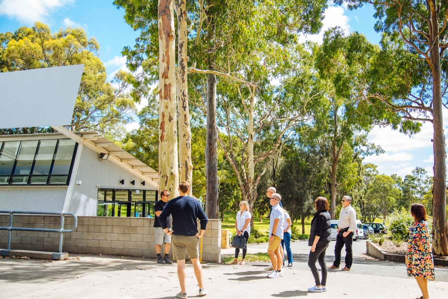 Hunter Valley: Wine, Spirits, and Cheese Tour with Lunch - Guide, Group, and Safety: The Difference Between Fun and Chaos