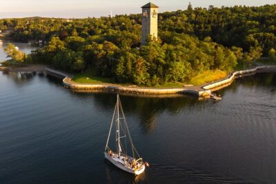 JFarwell Sunset Wine and Cheese Yacht Sailing - Your wine tasting: what you get and why it’s a smart pairing