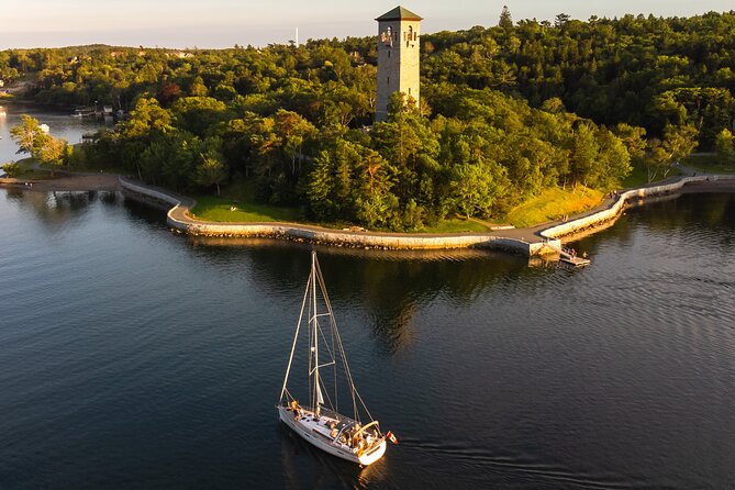 JFarwell Sunset Wine and Cheese Yacht Sailing - Your wine tasting: what you get and why it’s a smart pairing