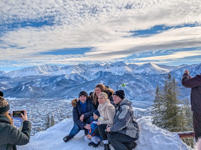 Krakow: Zakopane Cable Car, Vodka, Cheese & Hot Springs Tour - Chochołów: wooden highlander village photos and a culture-first start
