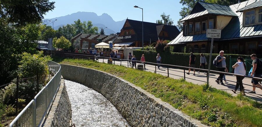 Krakow: Zakopane, Funicular, Cheese, and Highland Day Trip - Door-to-door van comfort and timing that works