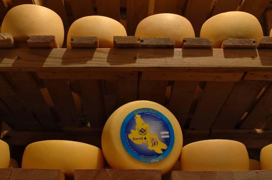 KRK: Cheese factory inside tour and product tasting–guide - A Family Sheep-Cheese Stop in Zagreb County: What You’re Really Buying